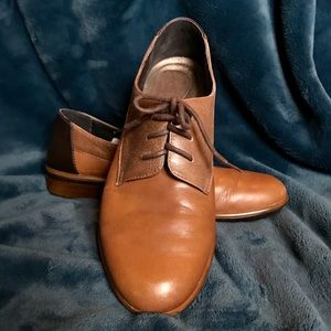 Naot Kedma Women’s Oxfords 💛 38 Chestnut